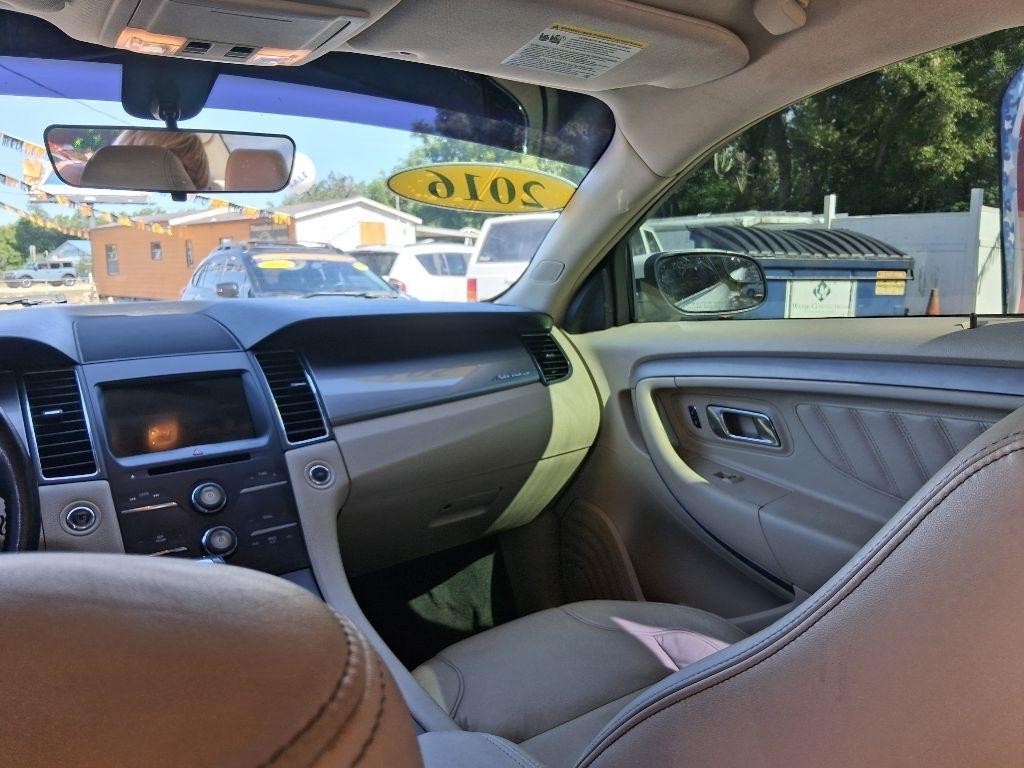 Ford Taurus 4dr Sdn SEL FWD 2016