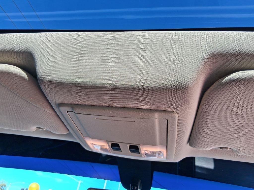 Ford Taurus 4dr Sdn SEL FWD 2016