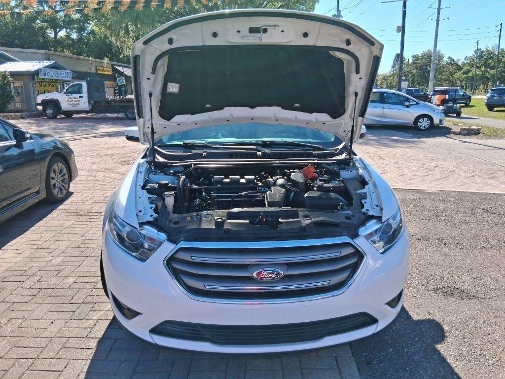 Ford Taurus 4dr Sdn SEL FWD 2016