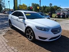 2016 Ford Taurus 