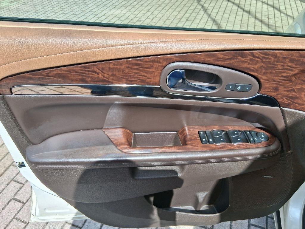 Buick Enclave FWD 4dr Premium 2013