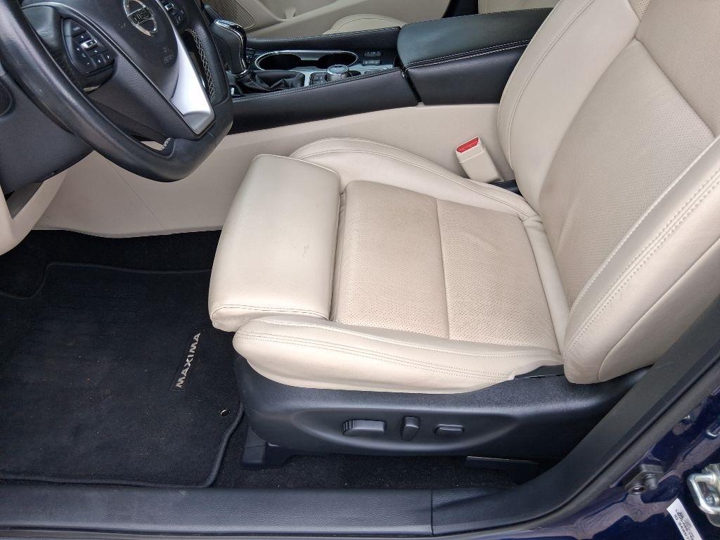 Nissan Maxima SV 3.5L *Ltd Avail* 2017