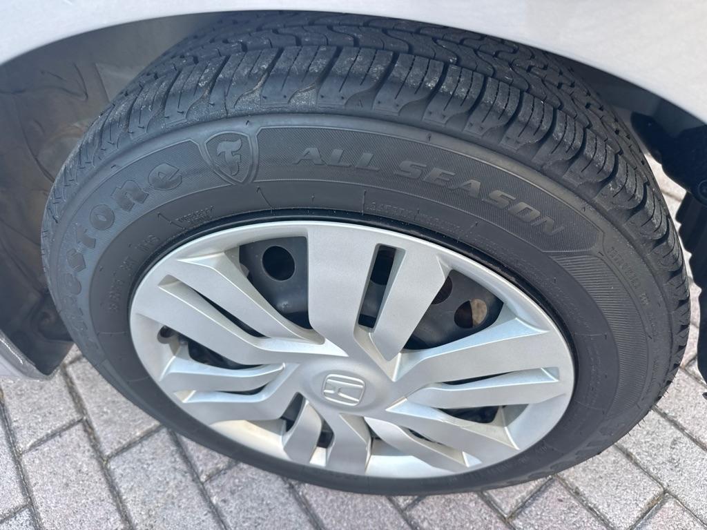 Honda Fit 5dr HB CVT LX 2016