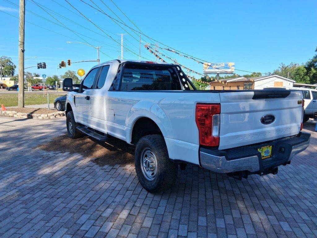 Ford Super Duty F-250 SRW Lariat 4WD SuperCab 8' Box 2018
