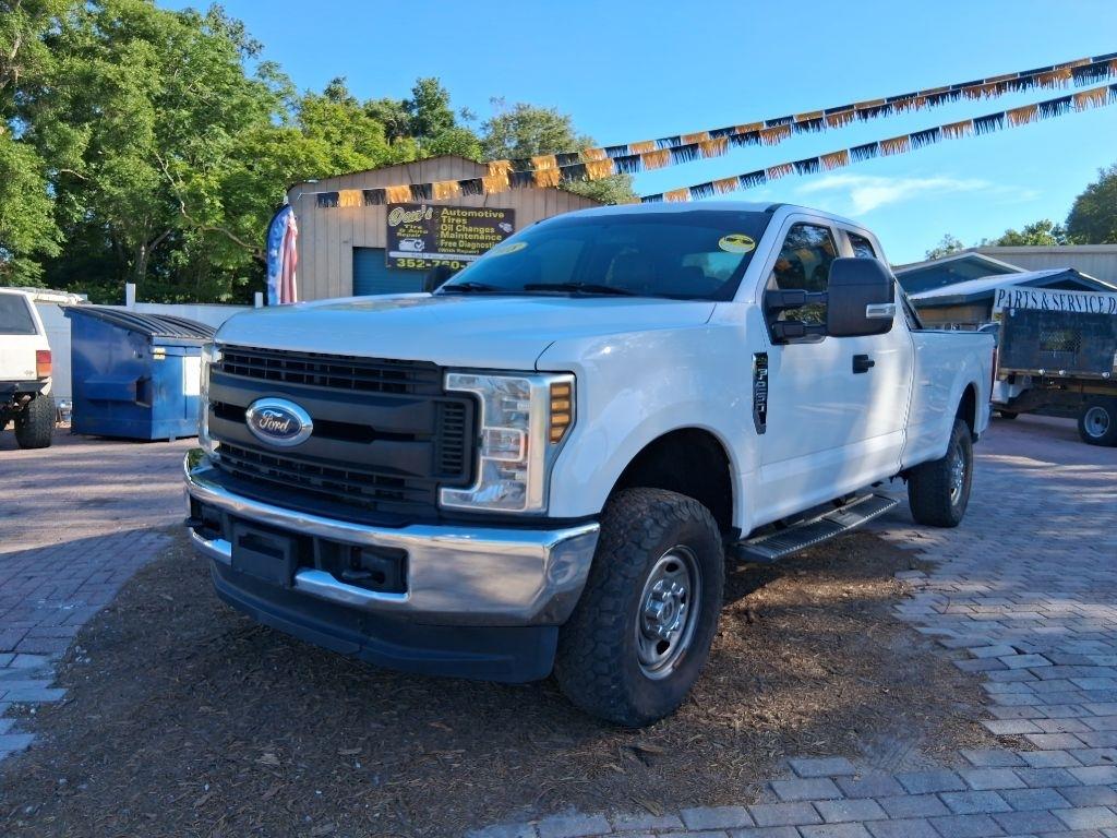 Ford Super Duty F-250 SRW Lariat 4WD SuperCab 8' Box 2018