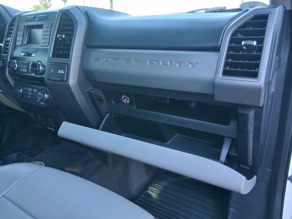Ford Super Duty F-250 SRW Lariat 4WD SuperCab 8' Box 2018