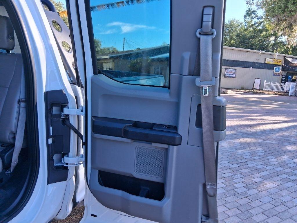 Ford Super Duty F-250 SRW Lariat 4WD SuperCab 8' Box 2018