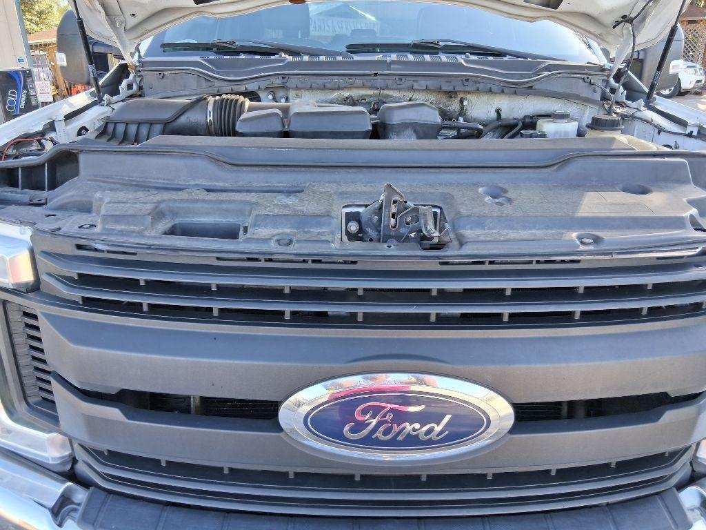 Ford Super Duty F-250 SRW Lariat 4WD SuperCab 8' Box 2018