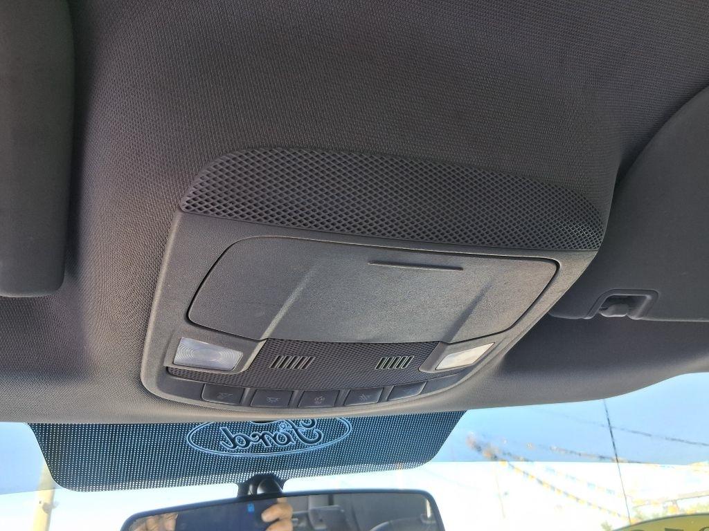 Ford Super Duty F-250 SRW Lariat 4WD SuperCab 8' Box 2018