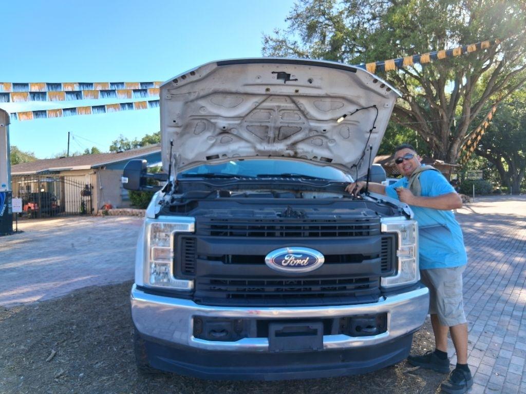 Ford Super Duty F-250 SRW Lariat 4WD SuperCab 8' Box 2018