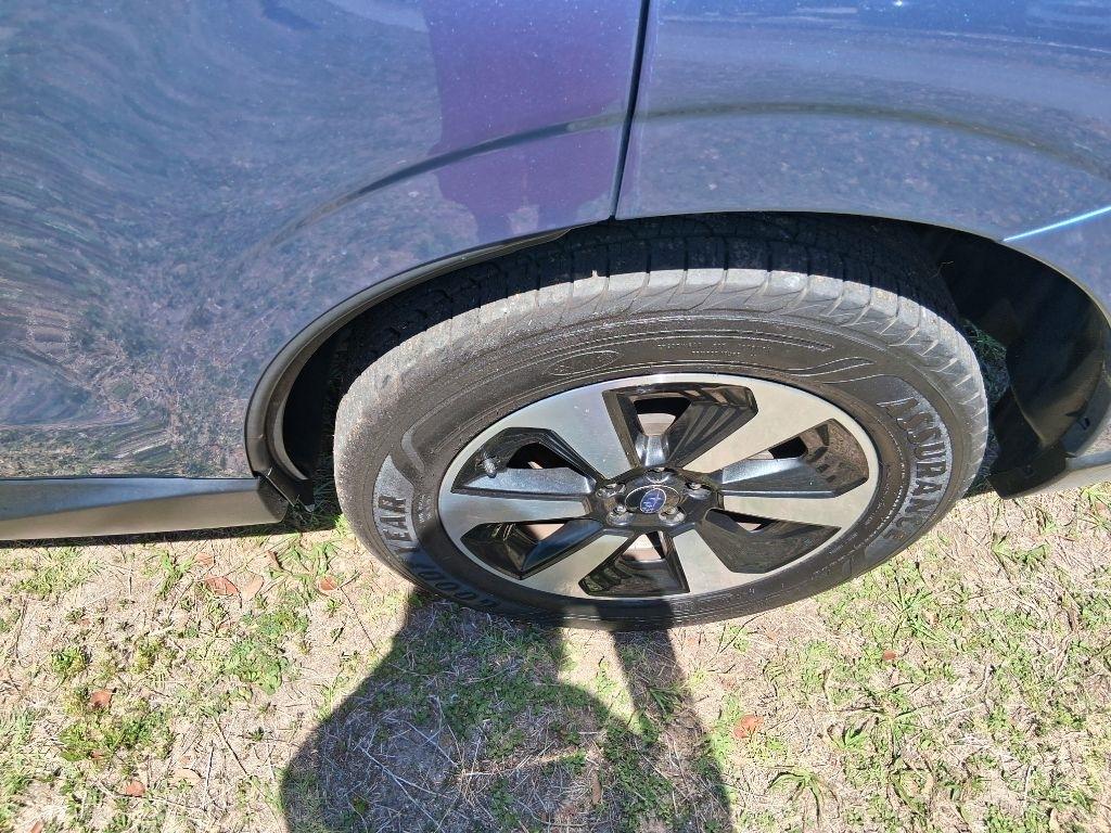 Subaru Forester 2.5i Limited CVT 2017