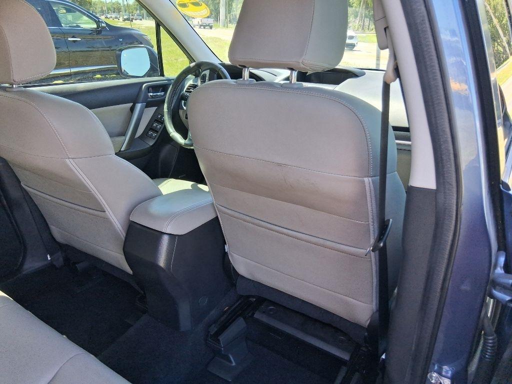 Subaru Forester 2.5i Limited CVT 2017