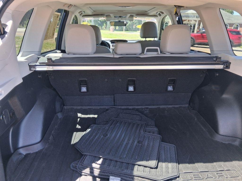 Subaru Forester 2.5i Limited CVT 2017