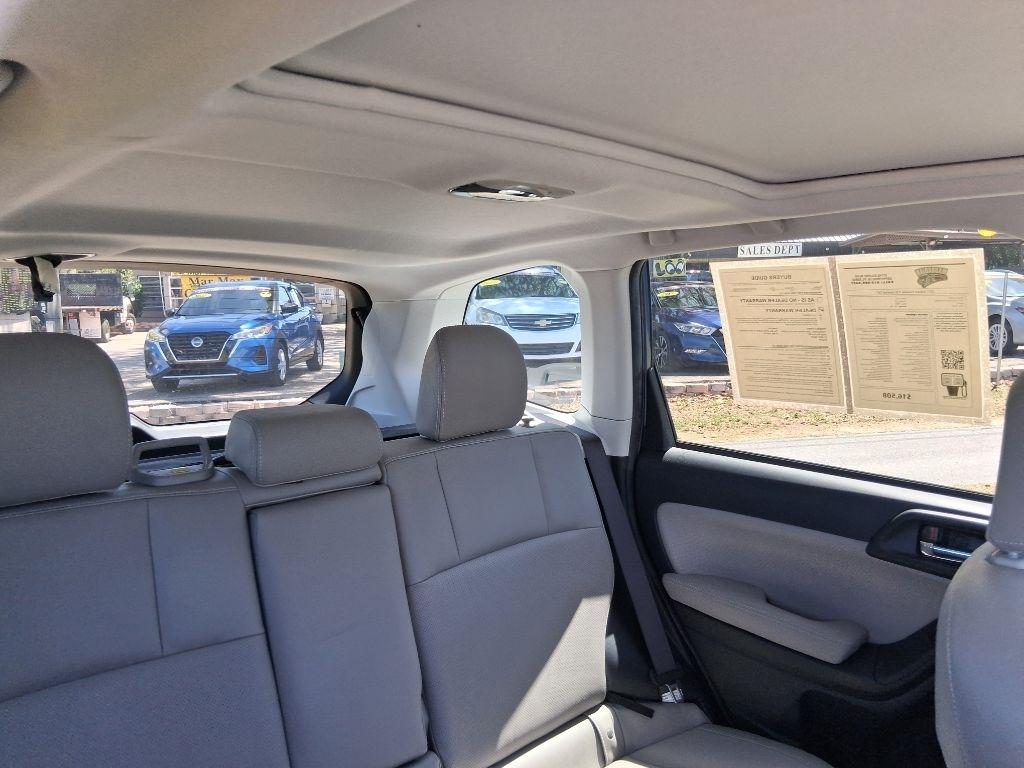 Subaru Forester 2.5i Limited CVT 2017