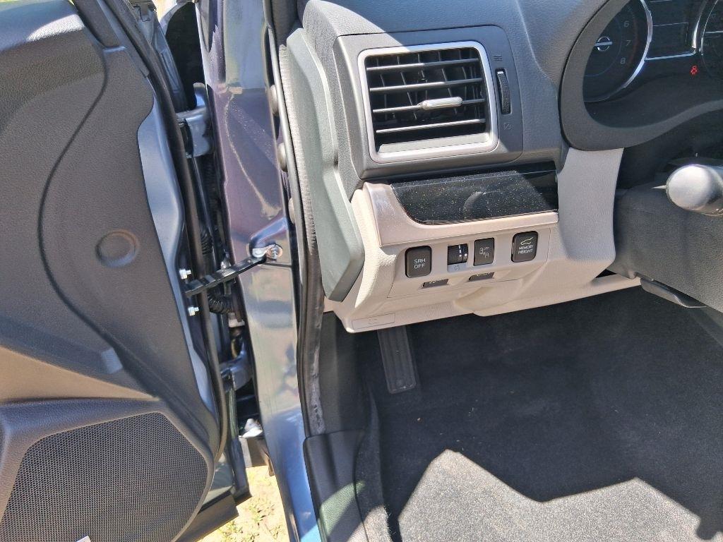 Subaru Forester 2.5i Limited CVT 2017