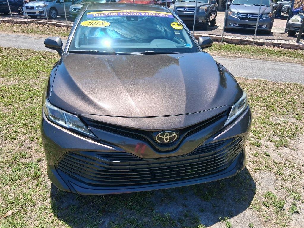Toyota Camry XLE Auto (Natl) 2018