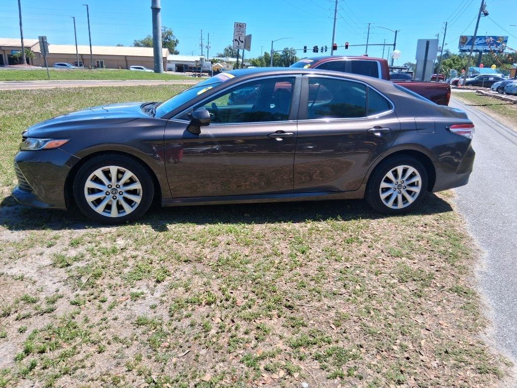 Toyota Camry XLE Auto (Natl) 2018