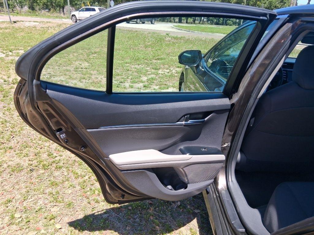 Toyota Camry XLE Auto (Natl) 2018