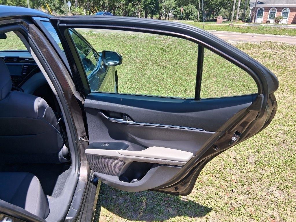 Toyota Camry XLE Auto (Natl) 2018