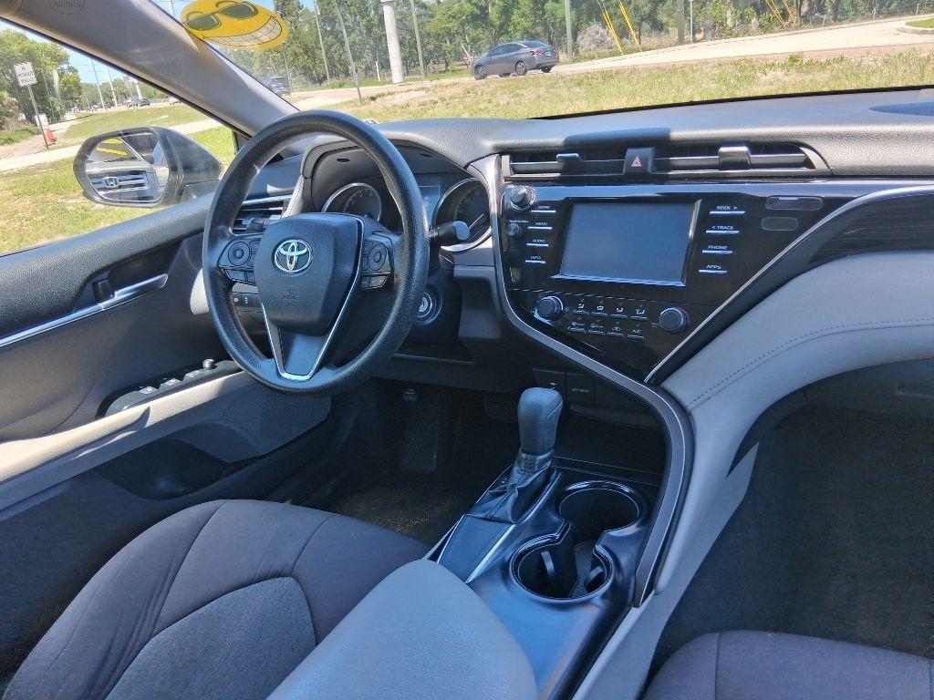 Toyota Camry XLE Auto (Natl) 2018