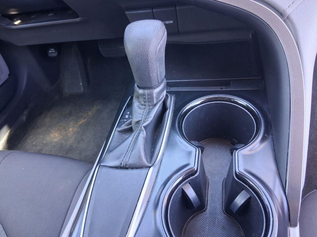 Toyota Camry XLE Auto (Natl) 2018