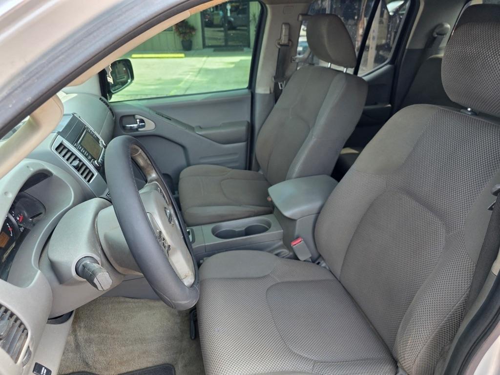 Nissan Frontier 2WD Crew Cab SWB Auto Desert Runner 2016
