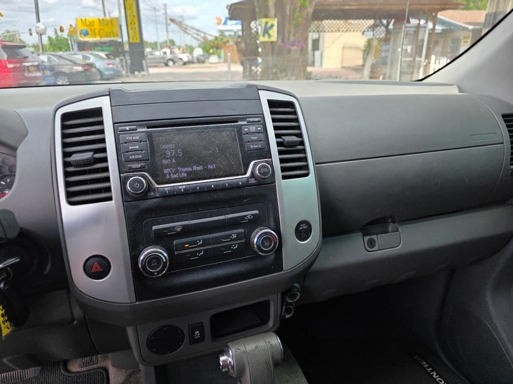 Nissan Frontier 2WD Crew Cab SWB Auto Desert Runner 2016