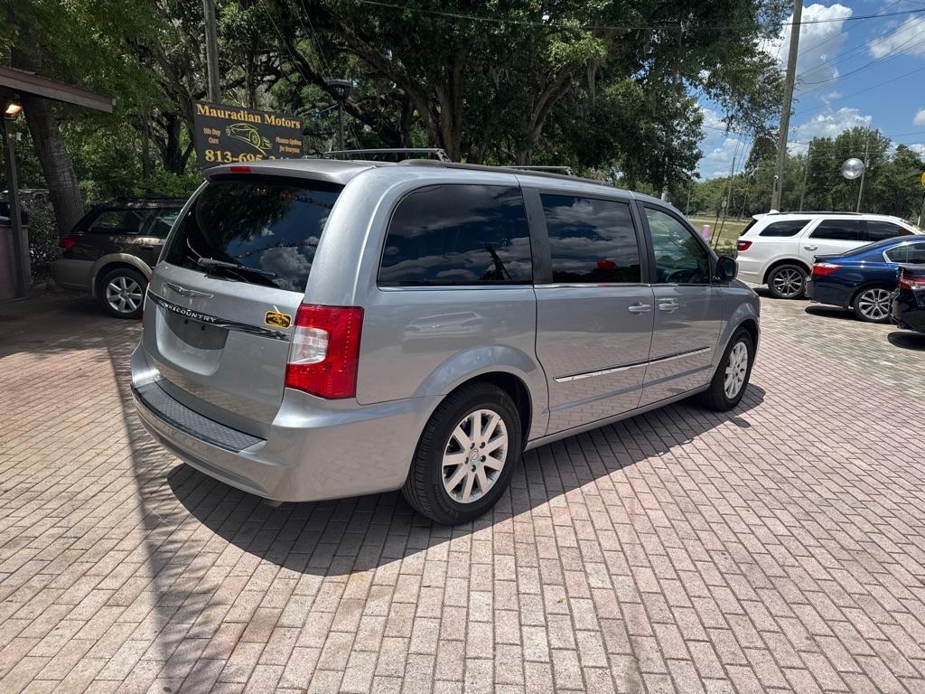 Chrysler Town & Country 4dr Wgn Touring 2016