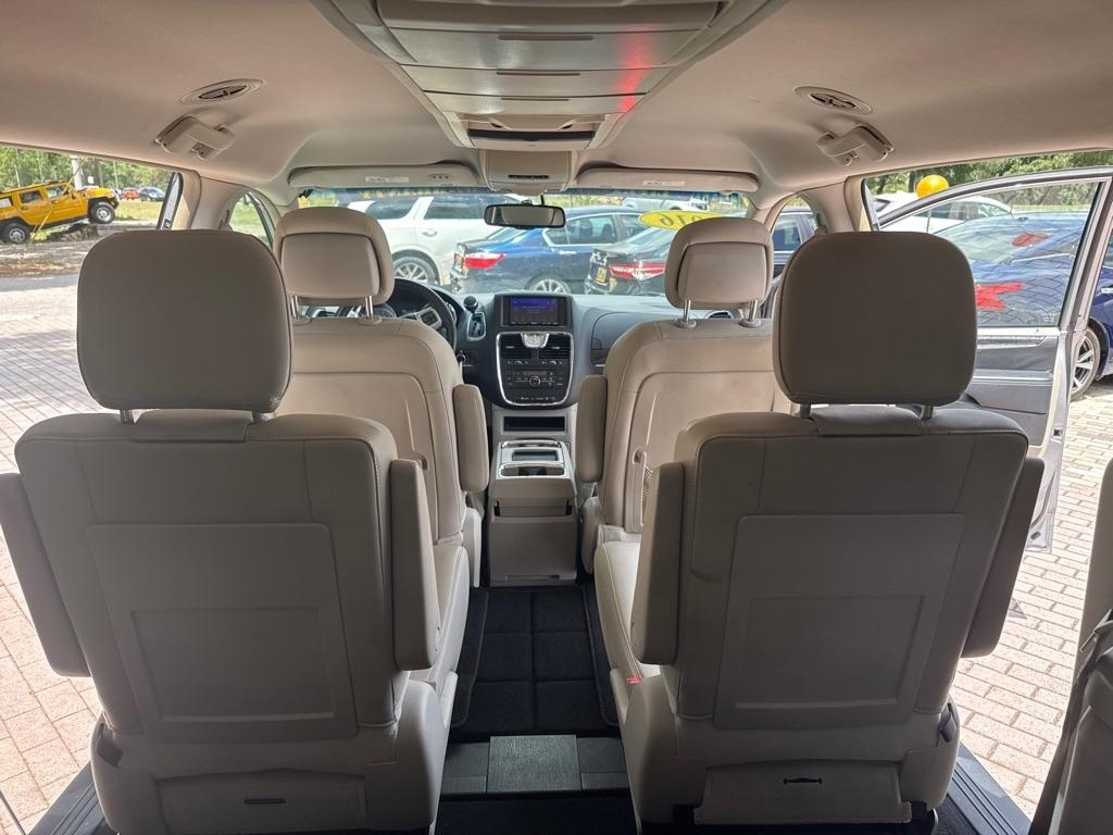 Chrysler Town & Country 4dr Wgn Touring 2016