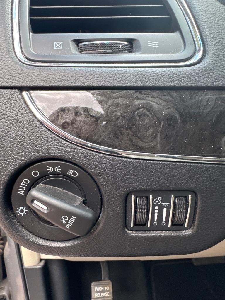 Chrysler Town & Country 4dr Wgn Touring 2016