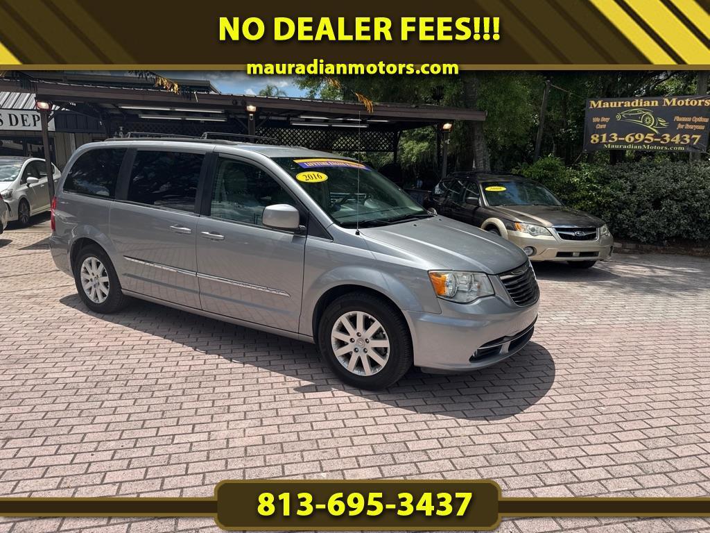 Chrysler Town & Country 4dr Wgn Touring 2016
