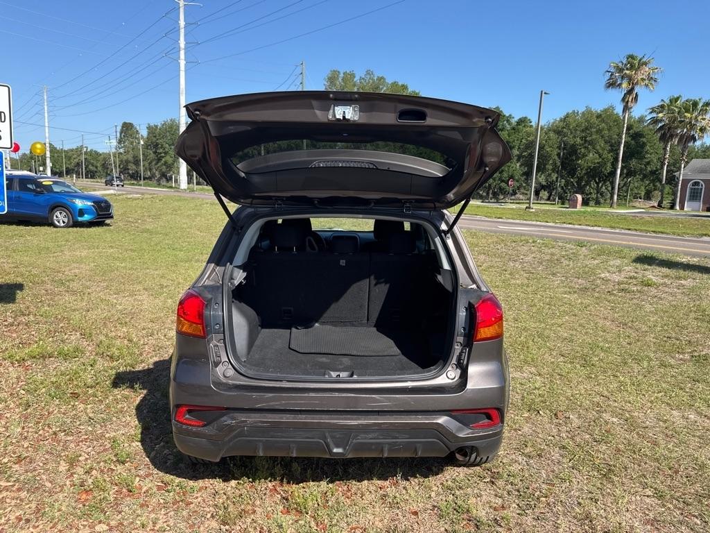 Mitsubishi Outlander Sport ES 2.0 CVT 2019
