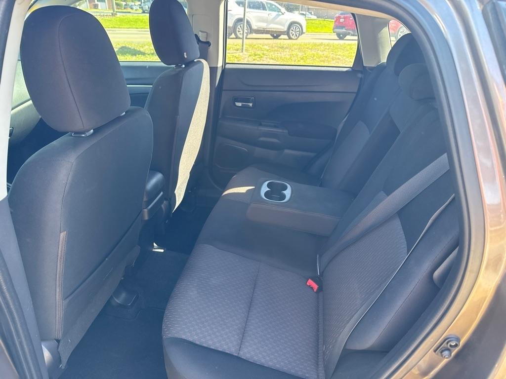 Mitsubishi Outlander Sport ES 2.0 CVT 2019