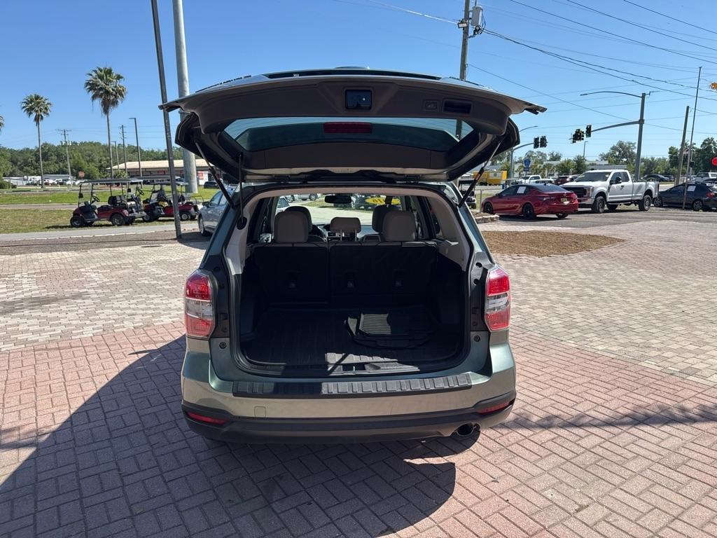 Subaru Forester 4dr CVT 2.5i Limited PZEV 2016