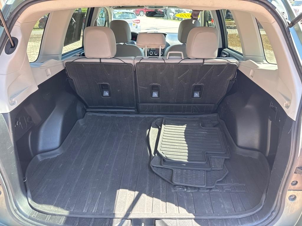 Subaru Forester 4dr CVT 2.5i Limited PZEV 2016