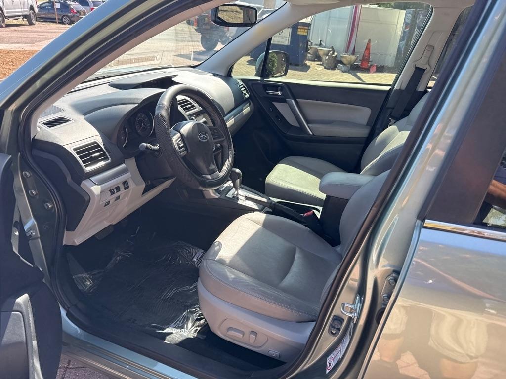 Subaru Forester 4dr CVT 2.5i Limited PZEV 2016