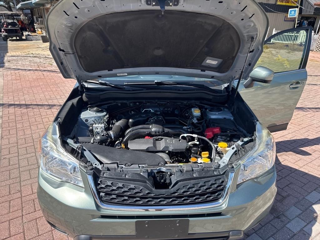 Subaru Forester 4dr CVT 2.5i Limited PZEV 2016