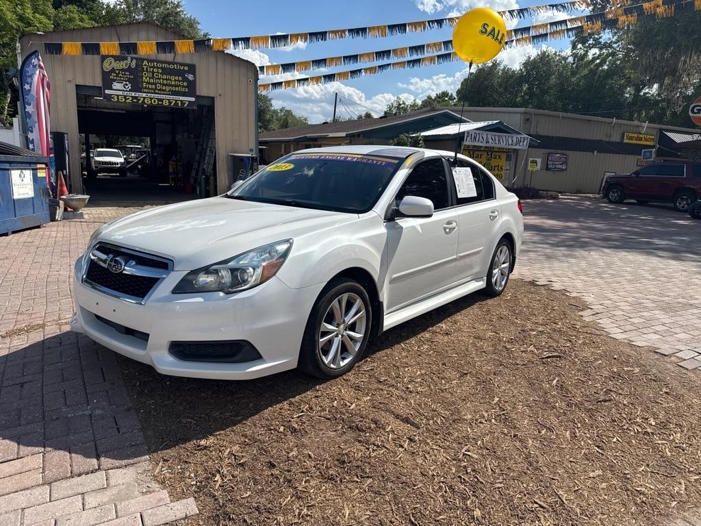 Subaru Legacy 4dr Sdn H4 Auto 2.5i Premium 2013