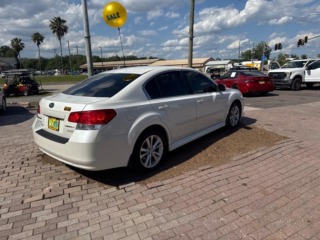 Subaru Legacy 4dr Sdn H4 Auto 2.5i Premium 2013