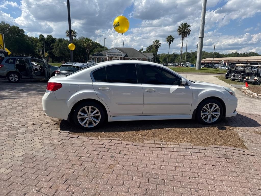 Subaru Legacy 4dr Sdn H4 Auto 2.5i Premium 2013