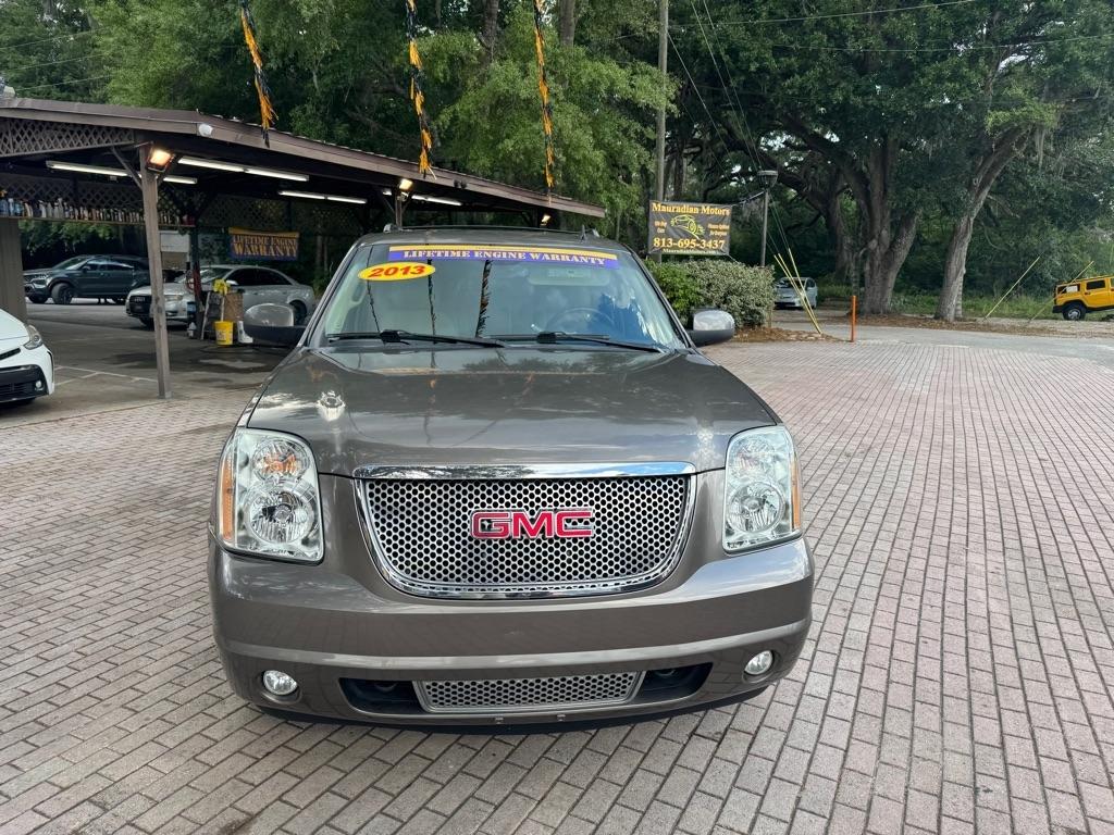 GMC Yukon XL 2WD 4dr 1500 Denali 2013