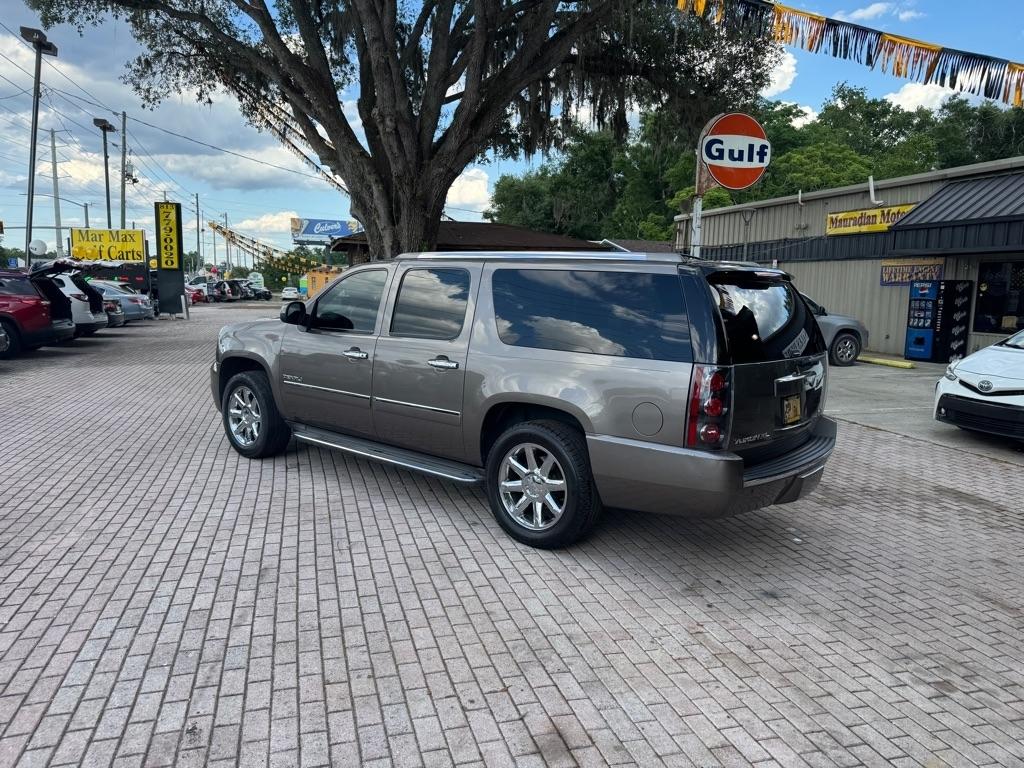 GMC Yukon XL 2WD 4dr 1500 Denali 2013