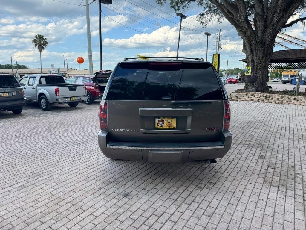 GMC Yukon XL 2WD 4dr 1500 Denali 2013