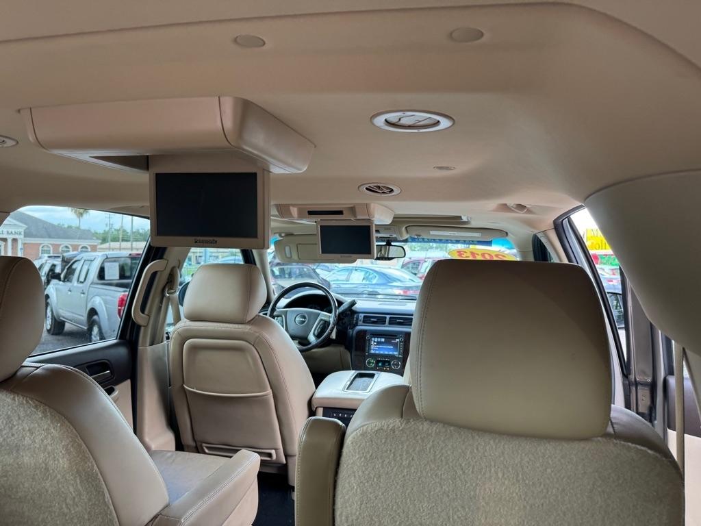 GMC Yukon XL 2WD 4dr 1500 Denali 2013