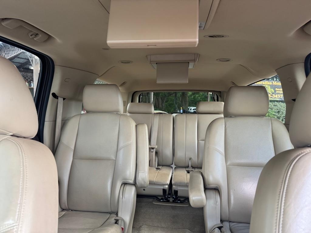 GMC Yukon XL 2WD 4dr 1500 Denali 2013
