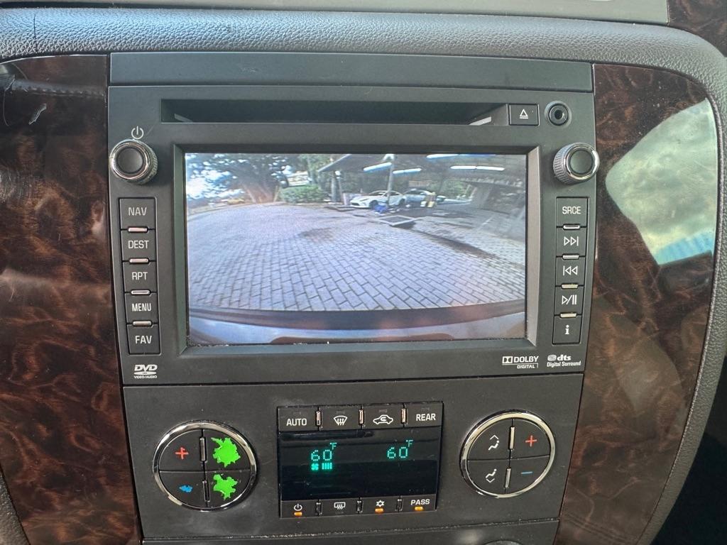 GMC Yukon XL 2WD 4dr 1500 Denali 2013