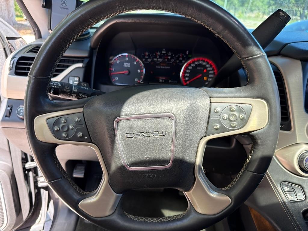 GMC Yukon 4WD 4dr Denali 2015