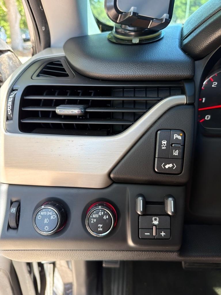 GMC Yukon 4WD 4dr Denali 2015