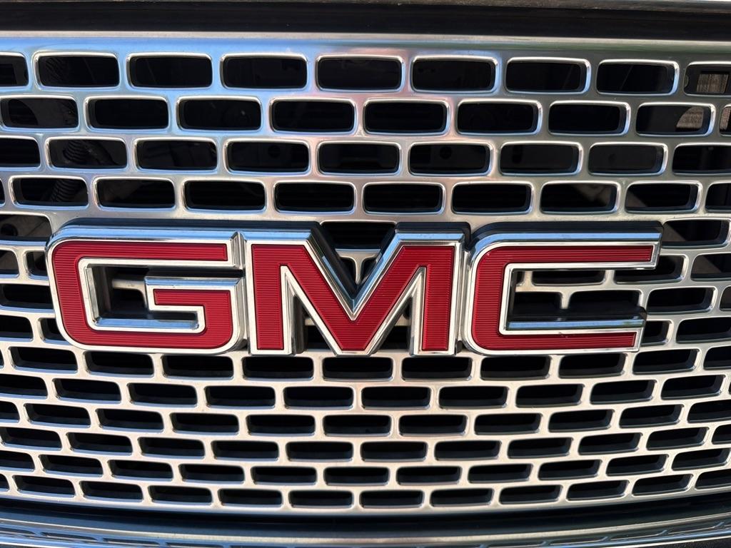 GMC Yukon 4WD 4dr Denali 2015