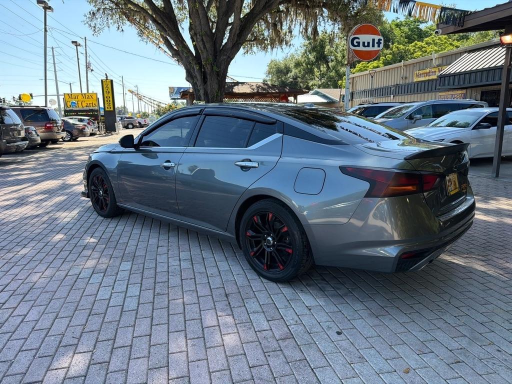Nissan Altima 2.5 SL Sedan 2020